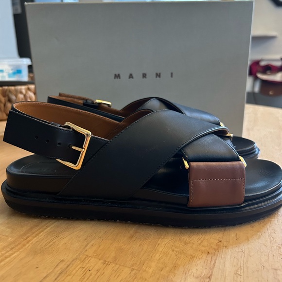 Marni Fussbelt Sandals - Picture 5 of 14